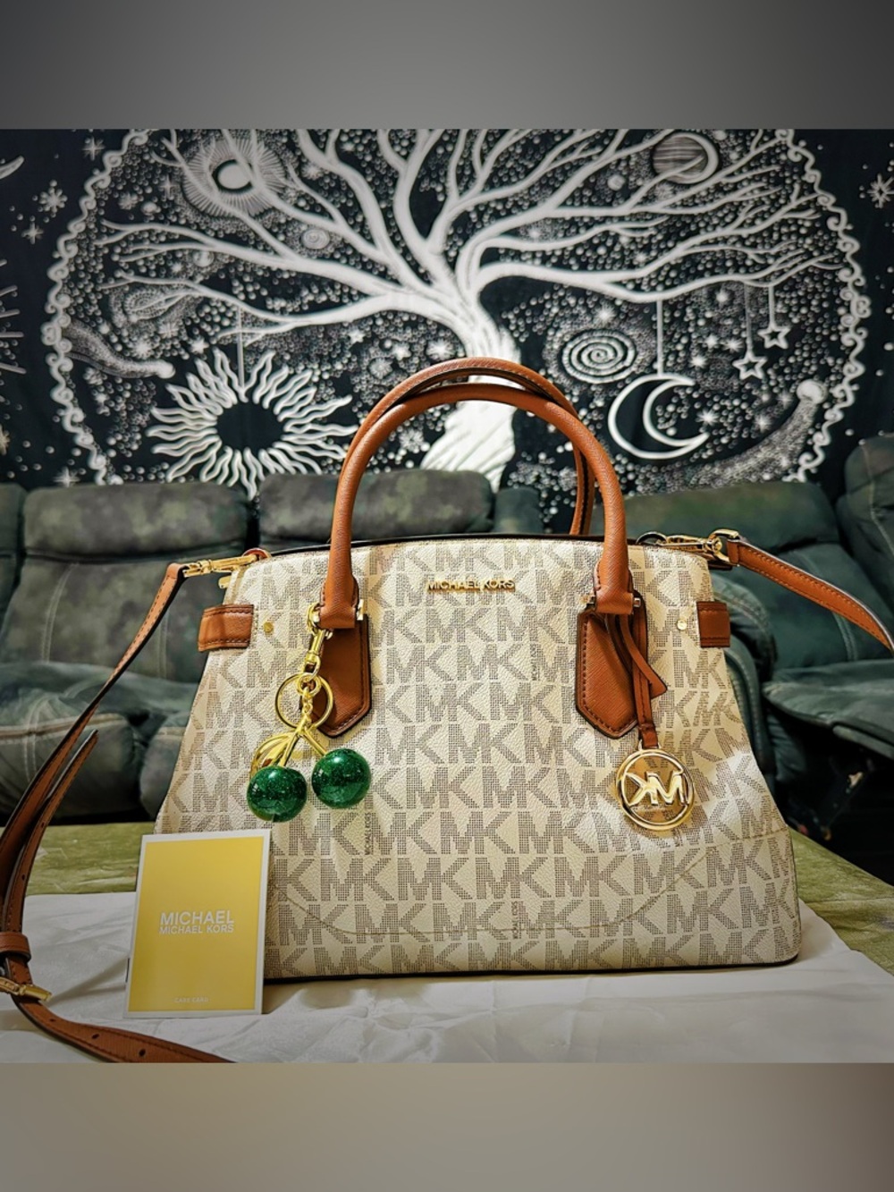 Michael Kors shoulder Bag Satchel with Tan Trim & Gold Accents tote bag - Picture 11 of 17
